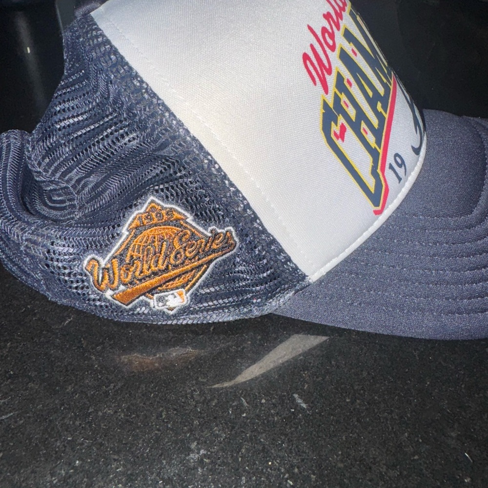 🏆 Vintage 1995 Atlanta Braves World Series Champions Snapback Hat